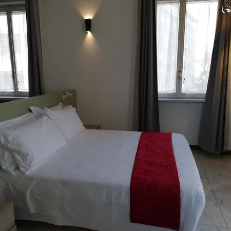 Palazzo Pasta Malpensa Aparthotel Gallarate Exteriör bild