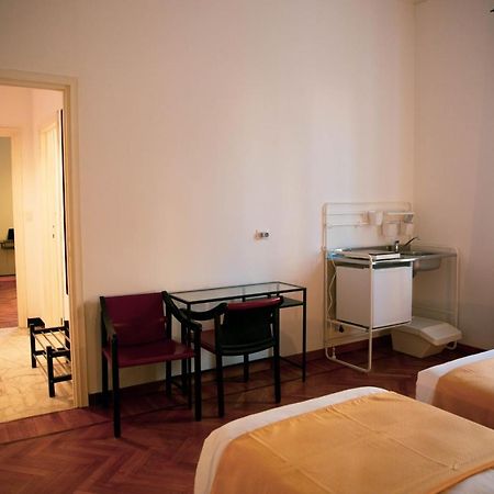 Palazzo Pasta Malpensa Aparthotel Gallarate Exteriör bild