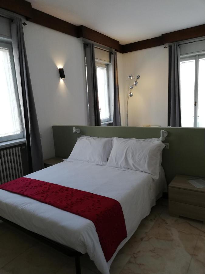 Palazzo Pasta Malpensa Aparthotel Gallarate Exteriör bild