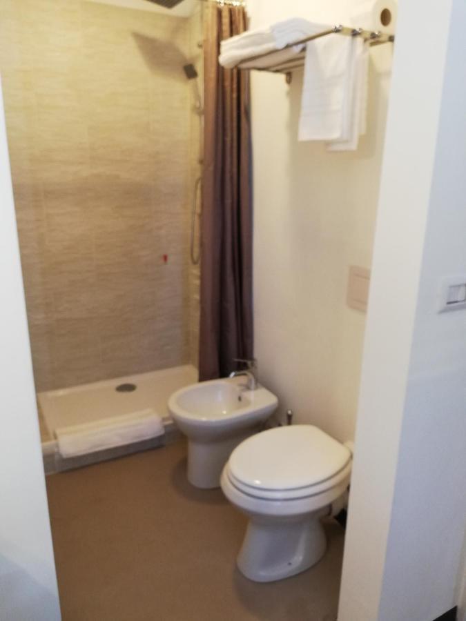 Palazzo Pasta Malpensa Aparthotel Gallarate Exteriör bild