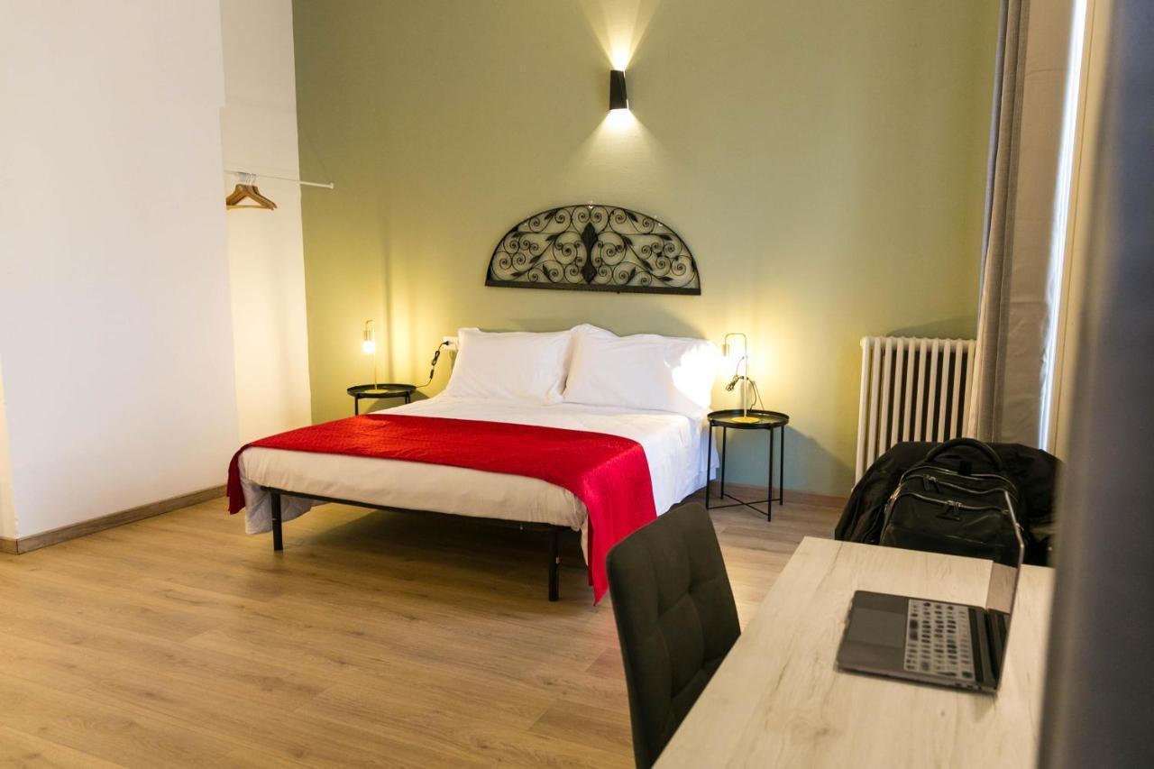 Palazzo Pasta Malpensa Aparthotel Gallarate Exteriör bild
